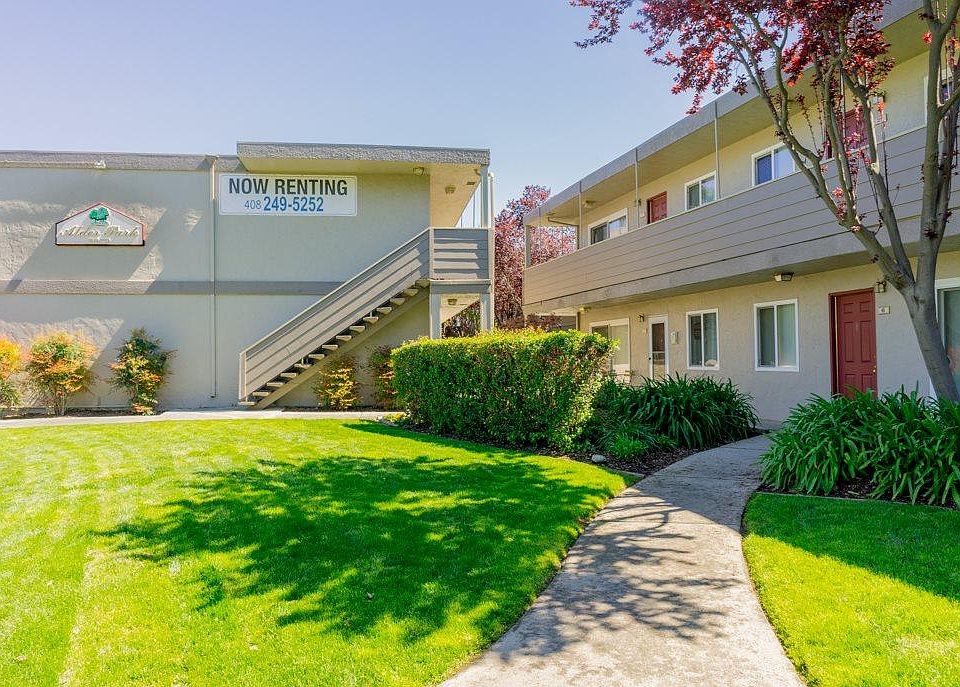 1st image of 3670 Peacock Ct APT 38