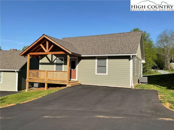 129 Pinebrook Ct, Boone, NC 28607