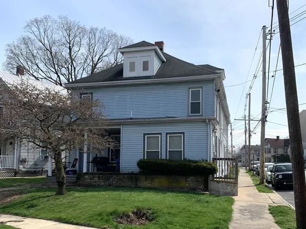 903 Scotland Ave, Chambersburg, PA 17201