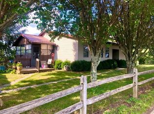 1369 Colt Rdg, Spencer, WV 25276