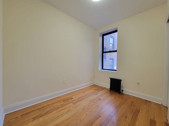 5th image of 3149 Broadway APT 17
