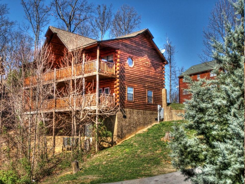 1638 Kissing Way, Sevierville, TN 37862 | Zillow