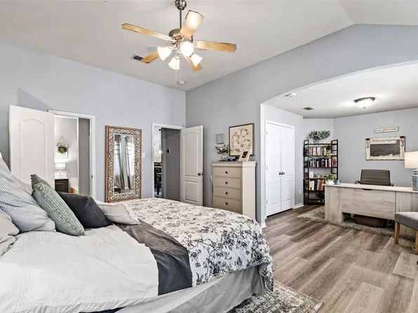 13013 Evergreen Dr, Fort Worth, TX 76244