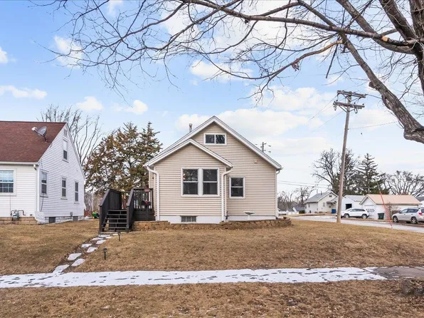 1000 Home Park Blvd, Waterloo, IA 50701