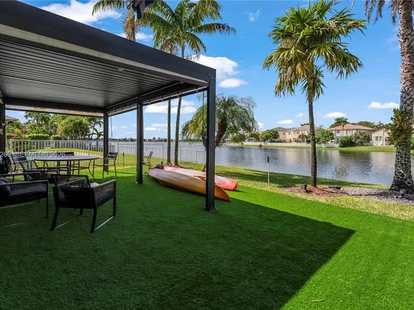 5046 SW 162nd Ave, Hollywood, FL 33027