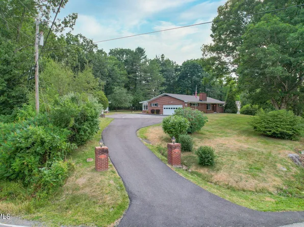 9824-9826 Coeburn Mountain Rd, Wise, VA 24293