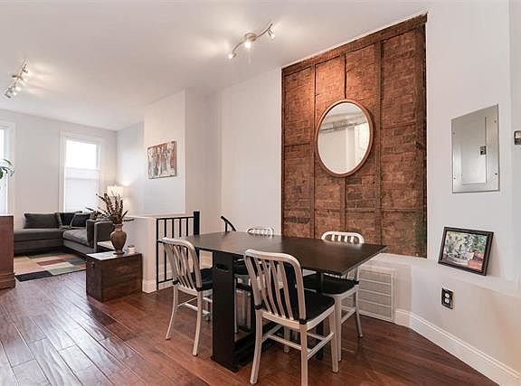 3rd image of 245 Griffith St #2