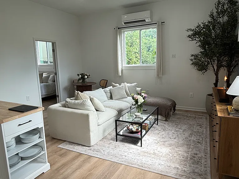 305 S 14th St #1 — Photo 12