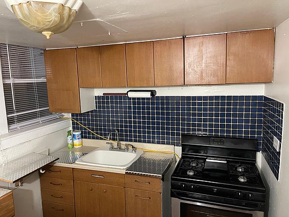 2nd image of 5157 W Berenice Ave #G