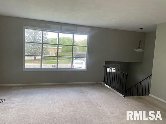 3rd image of 12200 N Woodcrest Dr