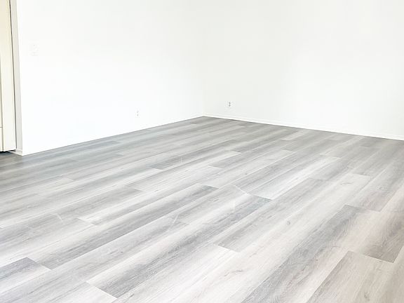 2nd image of 2649 Marengo St #D18