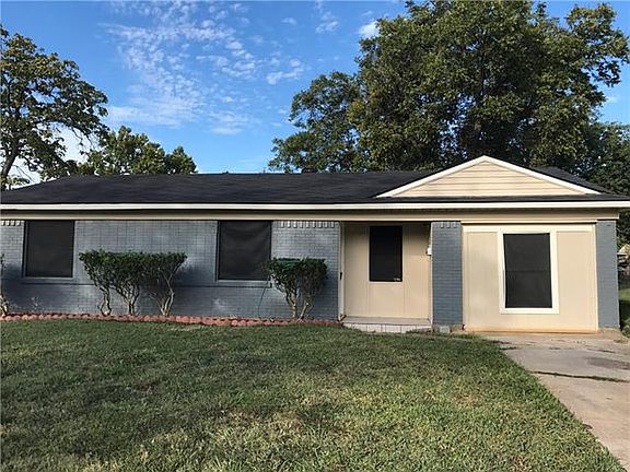 2nd image of 4207 Sherwood Dr