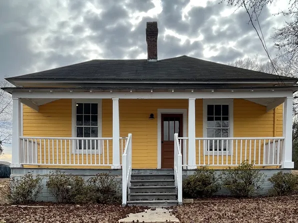 1811 Spring St NE, Conyers, GA 30012
