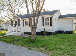 242 D St, Carneys Pt, NJ 08069