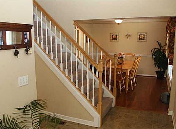 3rd image of 75 Diana Dr