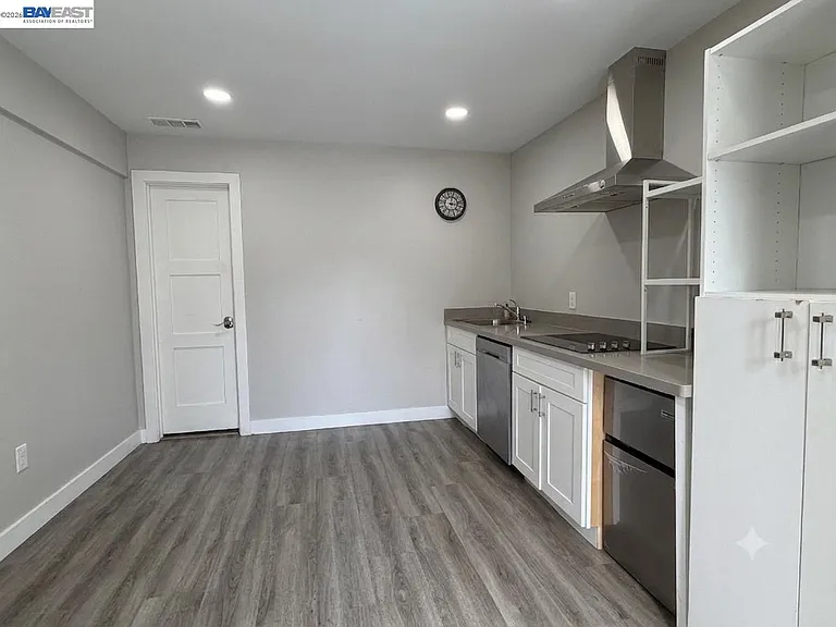 40143 Spady St — Photo 2