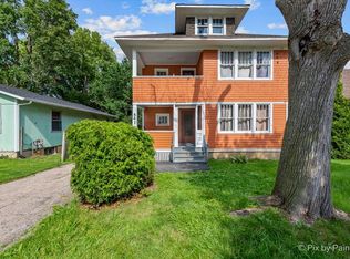 541 Arlington Ave, Elgin, IL 60120