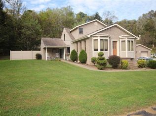 74 Mawhinney Rd, Cecil, PA 15321