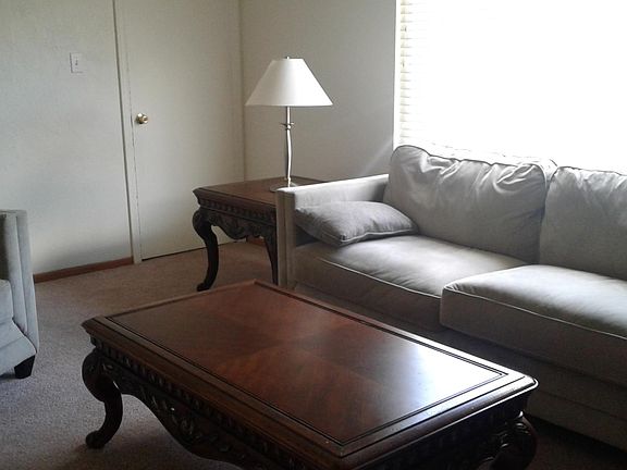 5th image of 4061 Meadowbrook Blvd