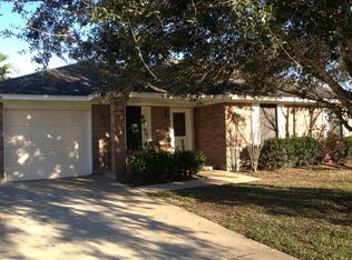 1144 Carey Dr, Angleton, TX 77515