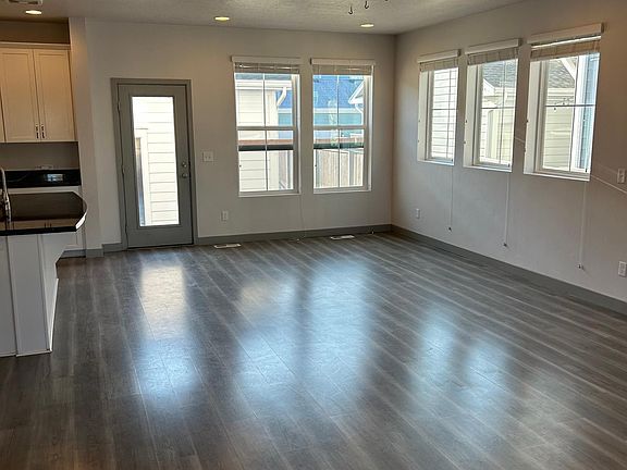 2nd image of 5069 W Split Rock Dr