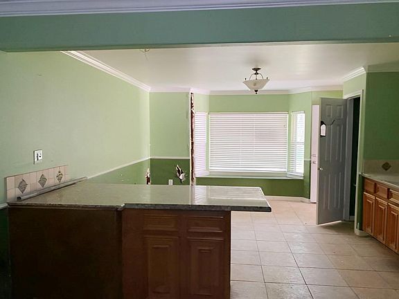 3rd image of 41 Parker Rd