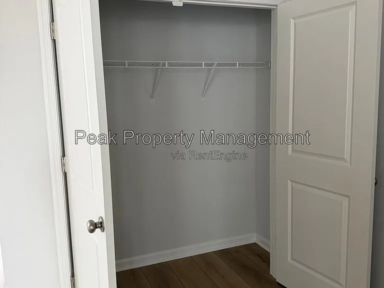 227 Brattice Dr — Photo 5