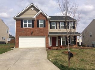 136 Creeks Edge Ct, Clemmons, NC 27012