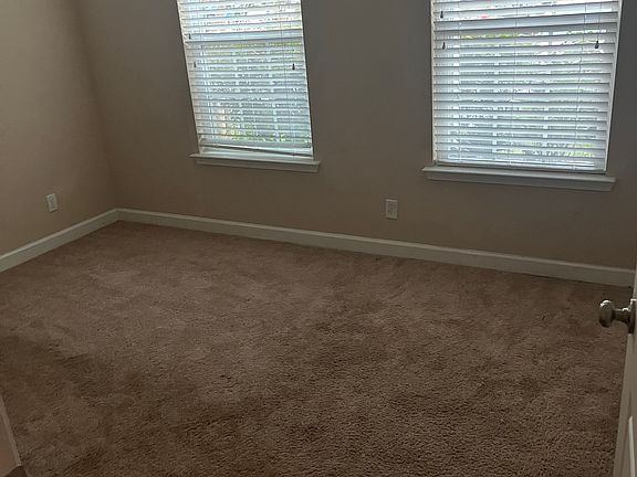 5th image of 431 Truman Dr