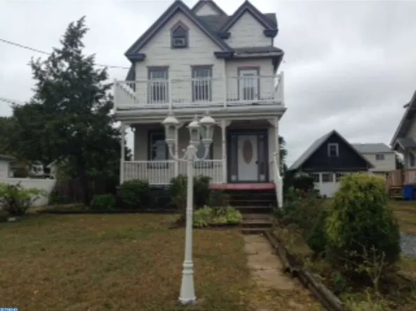 442 River Dr, Westville, NJ 08093