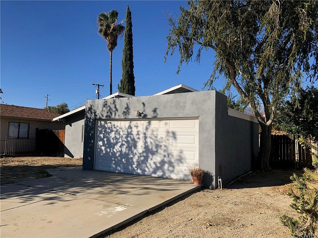 ヤヨマウンテンビュー 49956 Mountain View Dr, Cabazon, CA 92230 | Zillow