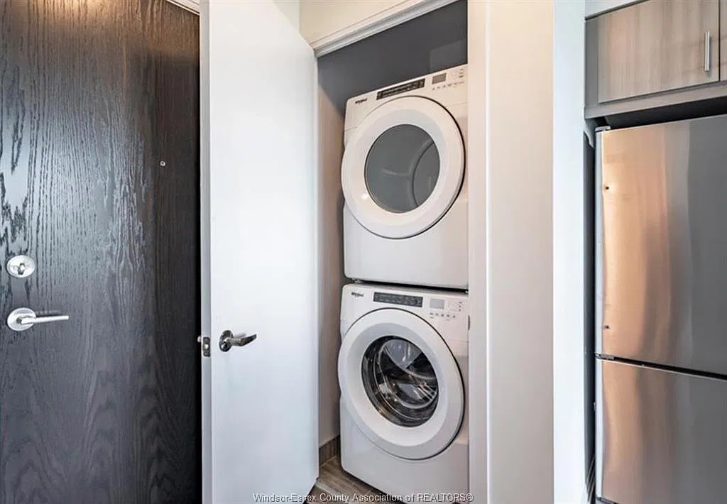 1 bed, 572 sqft, $2,100 — Photo 3