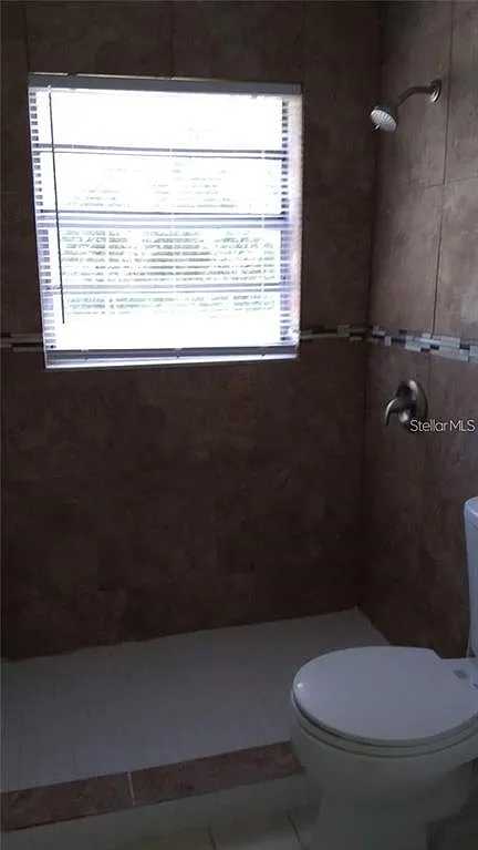 3 bed, 1.0 bath, 1500 sqft, $1,800 — Photo 3