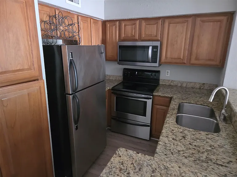 2425 Holly Hall St #107 — Photo 15