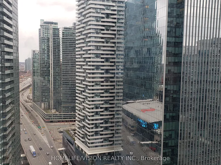 12 York St #3001 — Photo 2