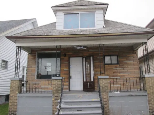 11609 McDougall St, Hamtramck, MI 48212