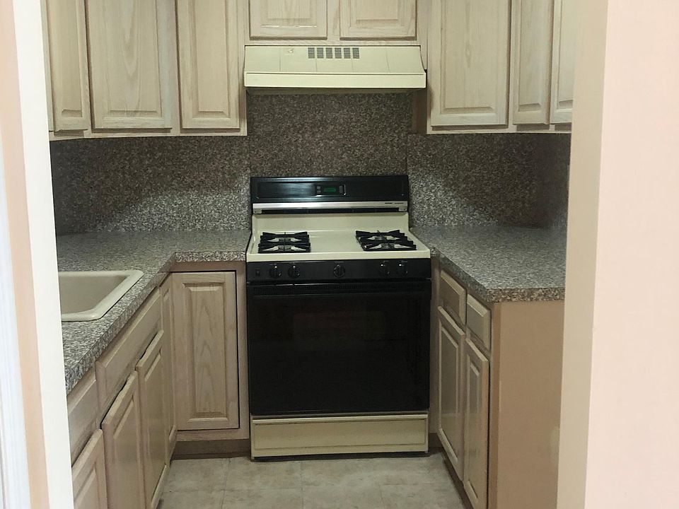 1st image of 450 Ingram Ave Floor 2