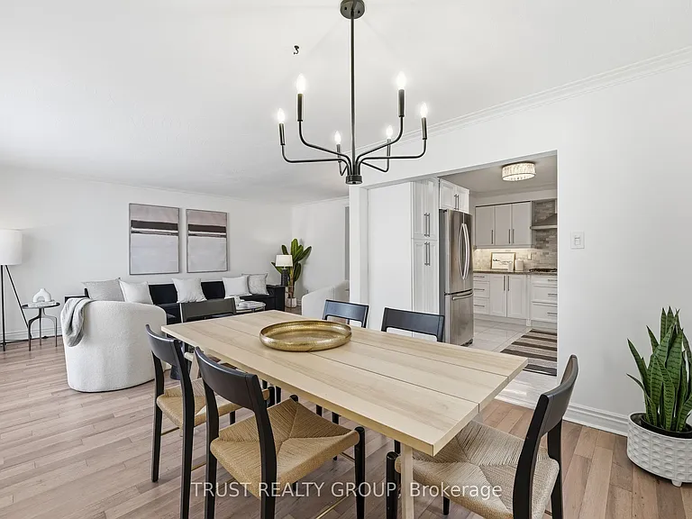9 Del Ria Dr — Photo 13