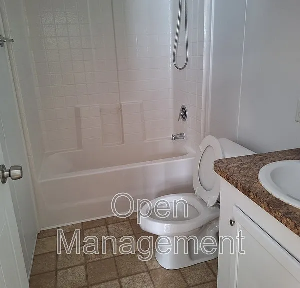 93 Park Rd #101 — Photo 12