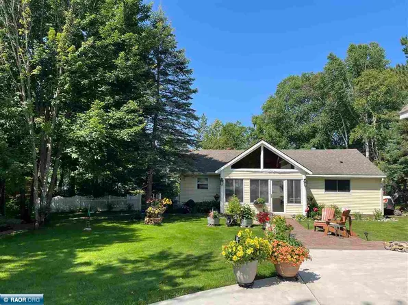 30789 E Shore Dr, Pengilly, MN 55775