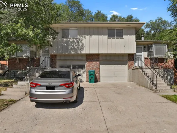 822-824 Pioneer Ln, Colorado Springs, CO 80904