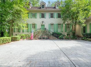 945 Buckingham Cir NW, Atlanta, GA 30327