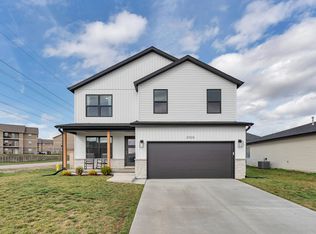 3905 E Linden Lane, Brookline, MO 65619