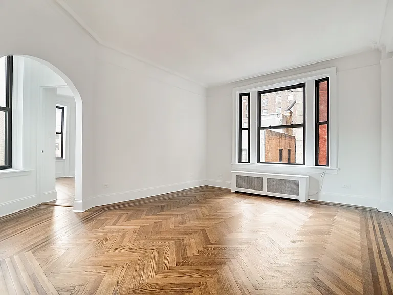 166 W 72nd St #3-C — Photo 2