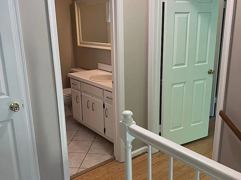 102 Harbin Ct — Photo 15