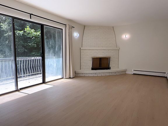 5th image of 8711 Cullen Cres