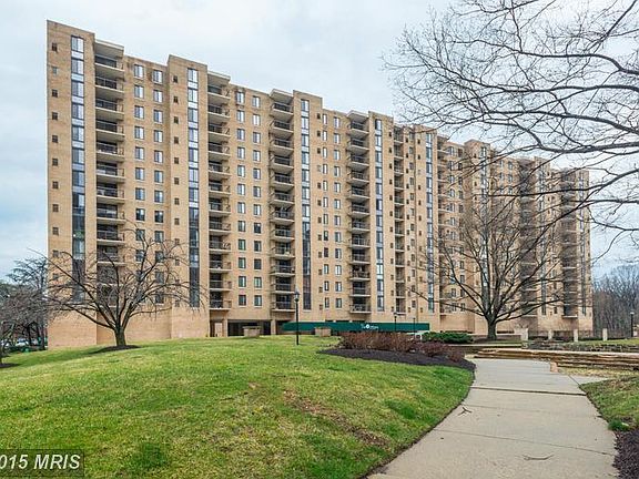 2nd image of 4500 S Four Mile Run Dr APT 319