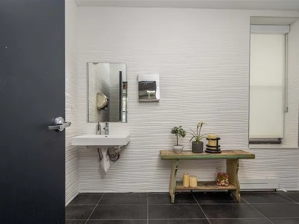 89 Hudson Street image 19 of 22