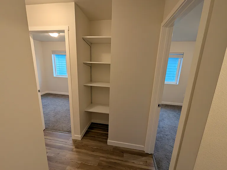 520 W Cushing St #1 — Photo 6