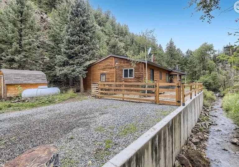8455 Fourmile Canyon Dr — Photo 2